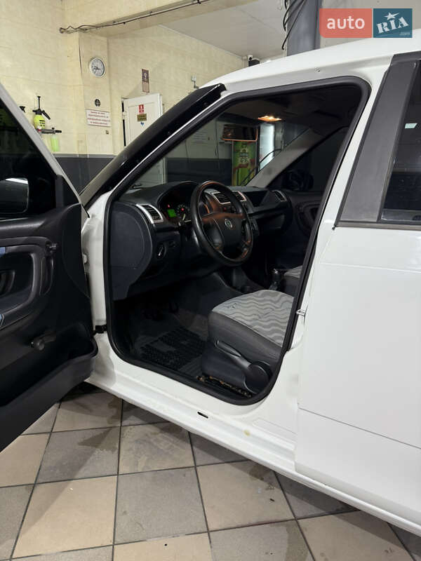 Хетчбек Skoda Fabia 2007 в Мукачевому фото 8 Хетчбек Skoda Fabia 2007 в Мукачевому