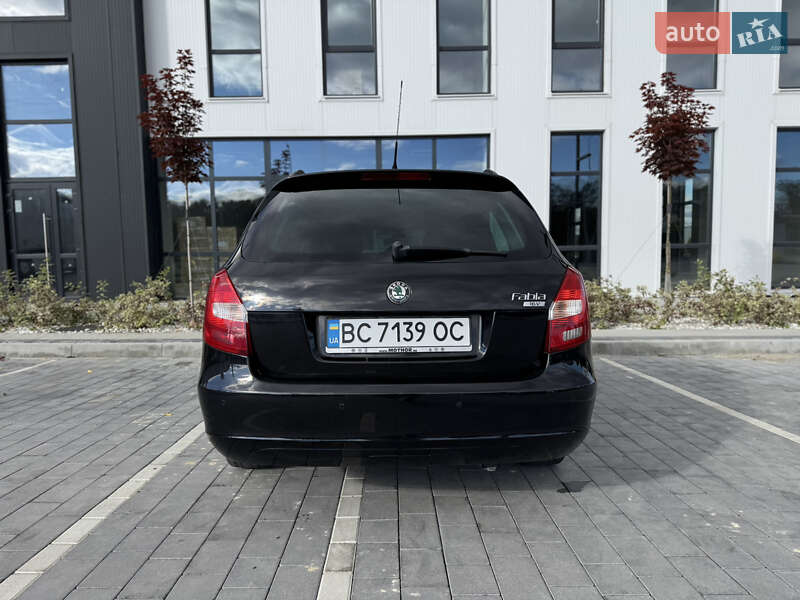 Универсал Skoda Fabia 2008 в Городке