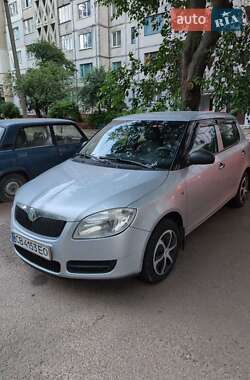 Хэтчбек Skoda Fabia 2008 в 