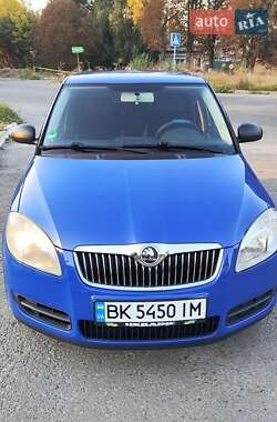 Хэтчбек Skoda Fabia 2007 в 