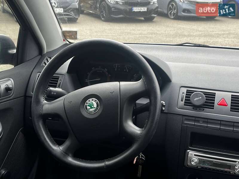 Седан Skoda Fabia 2006 в Києві фото 23 Седан Skoda Fabia 2006 в Києві
