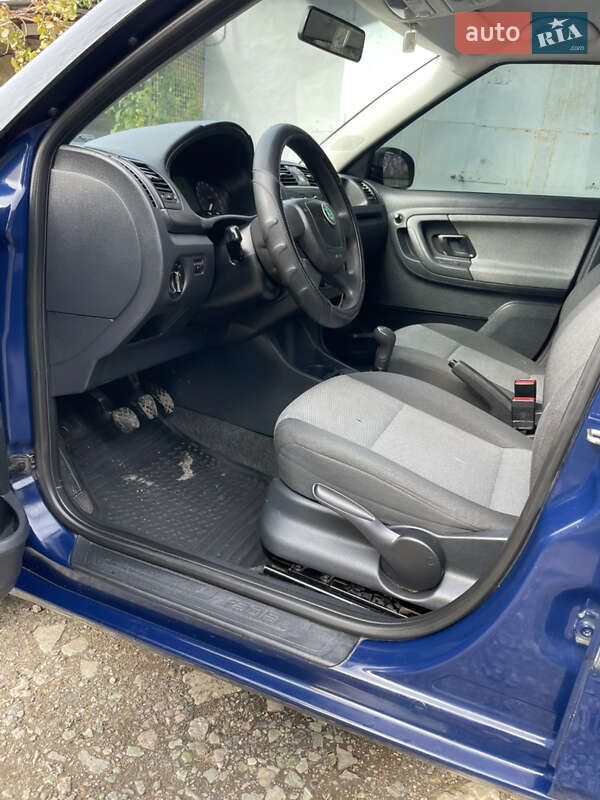 Хэтчбек Skoda Fabia 2011 в Желтых Водах фото 26 Хэтчбек Skoda Fabia 2011 в Желтых Водах