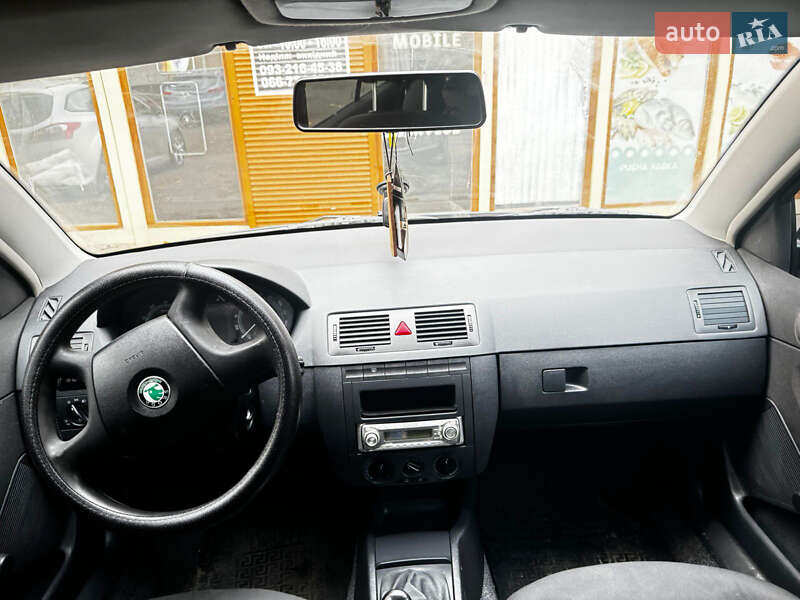 Хэтчбек Skoda Fabia 2005 в Одессе