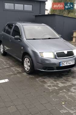 Хэтчбек Skoda Fabia 2005 в Каменке-Бугской