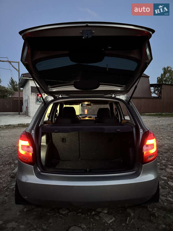 Хетчбек Skoda Fabia 2008 в Перегінське