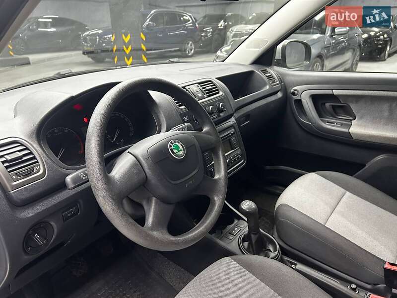 Хэтчбек Skoda Fabia 2009 в Черновцах