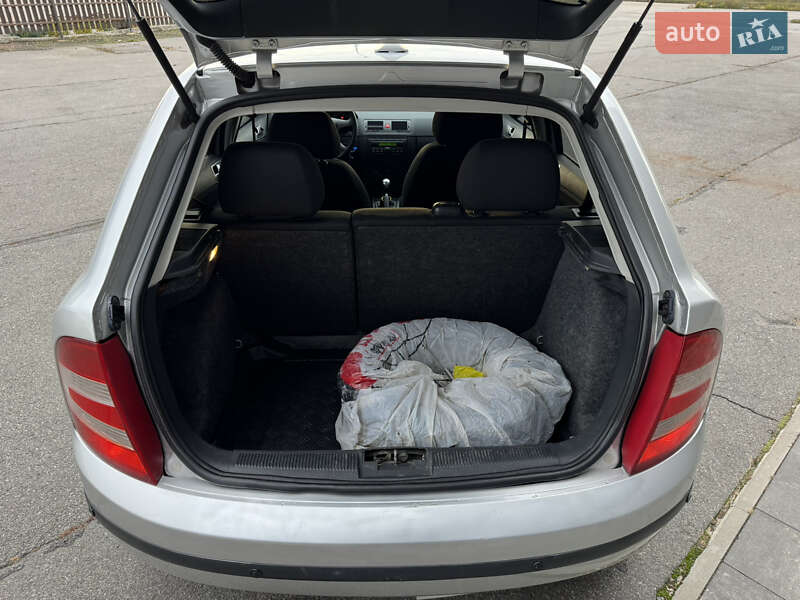 Хетчбек Skoda Fabia 2006 в Харкові