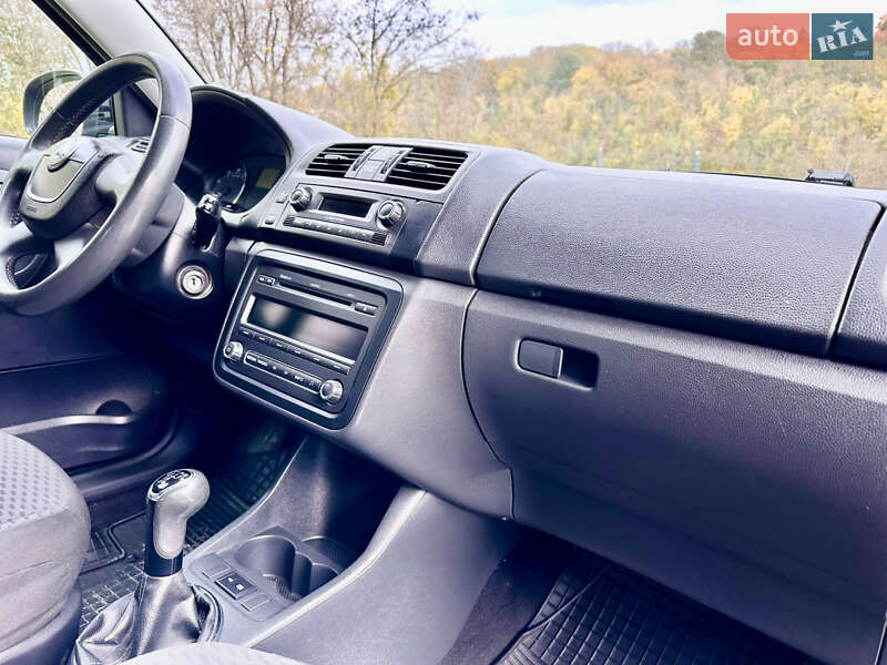 Универсал Skoda Fabia 2010 в Каменец-Подольском