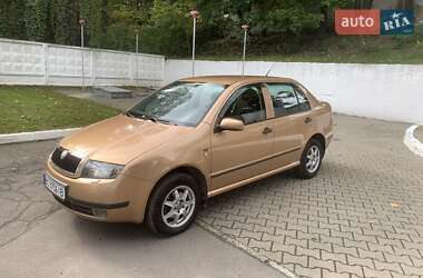 Седан Skoda Fabia 2001 в Львове