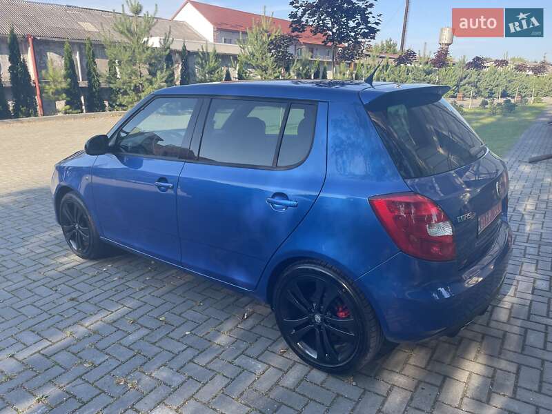 Хэтчбек Skoda Fabia 2011 в Золочеве