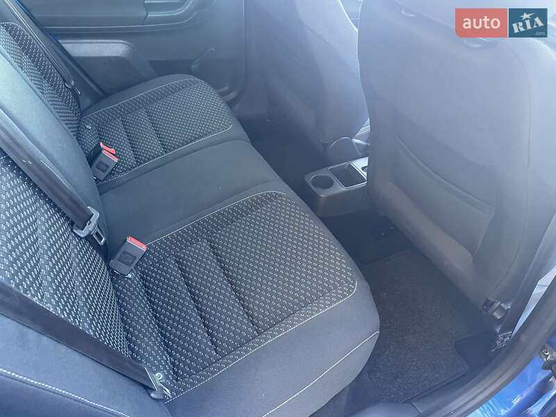 Хэтчбек Skoda Fabia 2011 в Золочеве