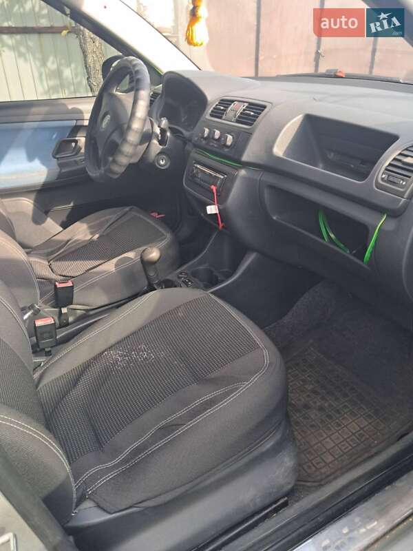 Хэтчбек Skoda Fabia 2008 в Новомосковске фото 2 Хэтчбек Skoda Fabia 2008 в Новомосковске