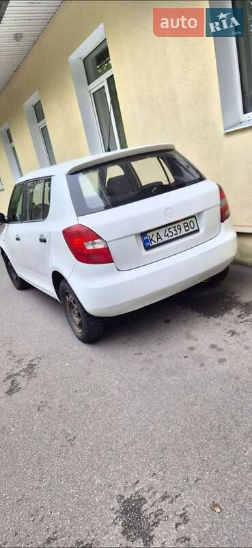 Хетчбек Skoda Fabia 2011 в Києві фото 2 Хетчбек Skoda Fabia 2011 в Києві