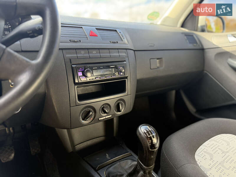 Универсал Skoda Fabia 2004 в Харькове