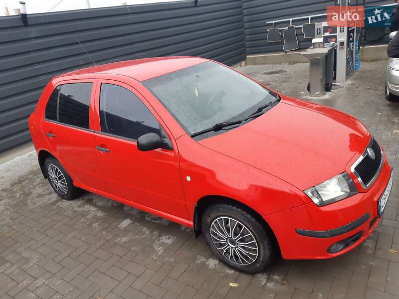 Хэтчбек Skoda Fabia 2006 в Чернигове