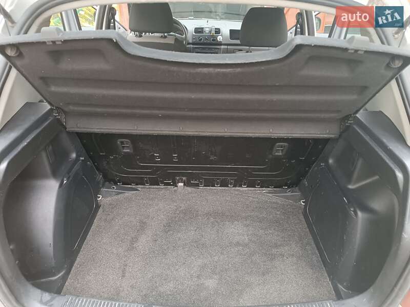 Хэтчбек Skoda Fabia 2010 в Мурафе фото 8 Хэтчбек Skoda Fabia 2010 в Мурафе