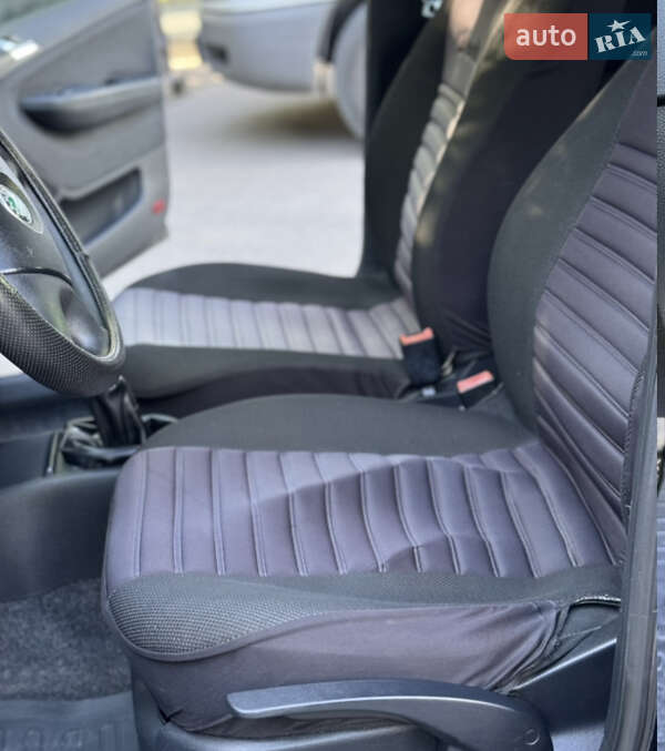 Универсал Skoda Fabia 2004 в Тернополе фото 13 Универсал Skoda Fabia 2004 в Тернополе