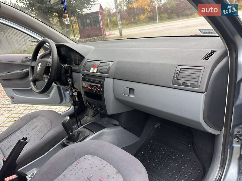 Универсал Skoda Fabia 2002 в Тернополе фото 17 Универсал Skoda Fabia 2002 в Тернополе