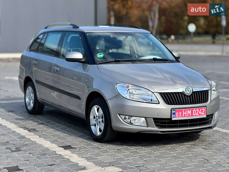 Универсал Skoda Fabia 2010 в Кривом Роге фото Универсал Skoda Fabia 2010 в Кривом Роге