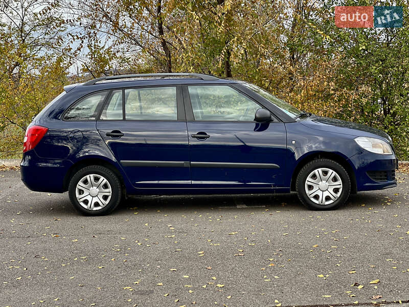 Универсал Skoda Fabia 2011 в Кривом Роге
