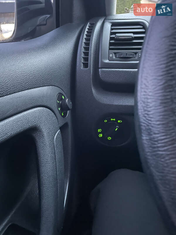 Хэтчбек Skoda Fabia 2010 в Ивано-Франковске