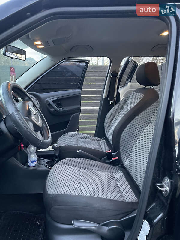 Хэтчбек Skoda Fabia 2010 в Ивано-Франковске