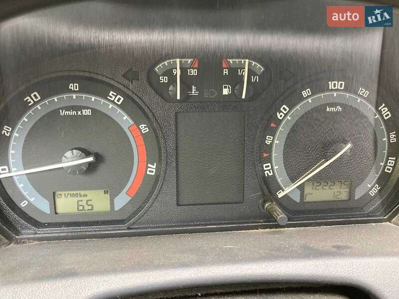 Хэтчбек Skoda Fabia 2007 в Каменском