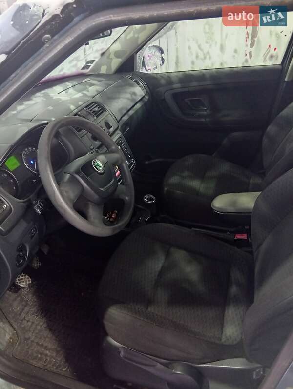Универсал Skoda Fabia 2010 в Ужгороде