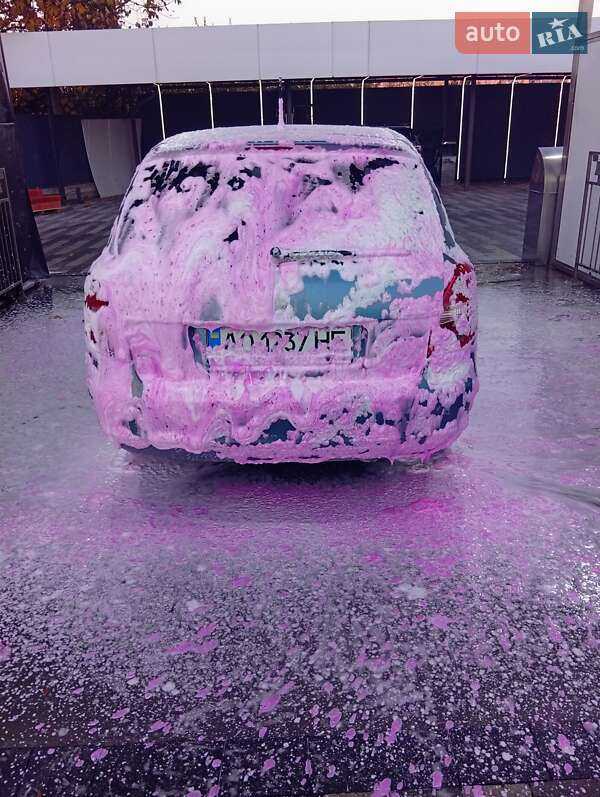 Универсал Skoda Fabia 2010 в Ужгороде