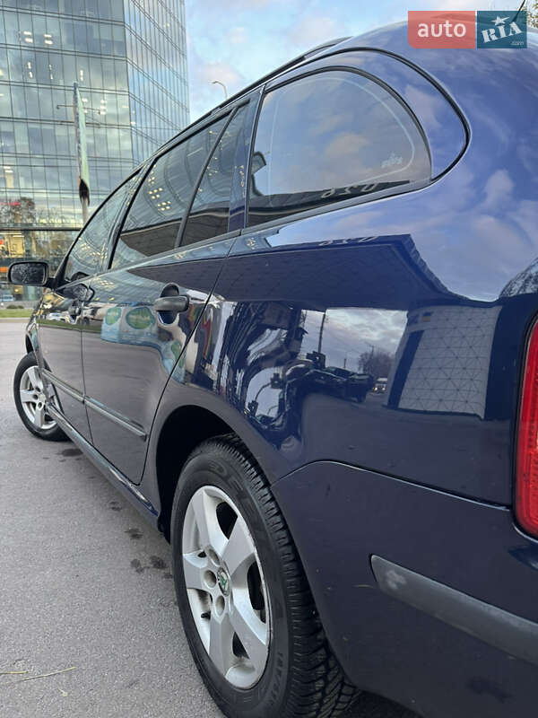 Универсал Skoda Fabia 2004 в Тернополе