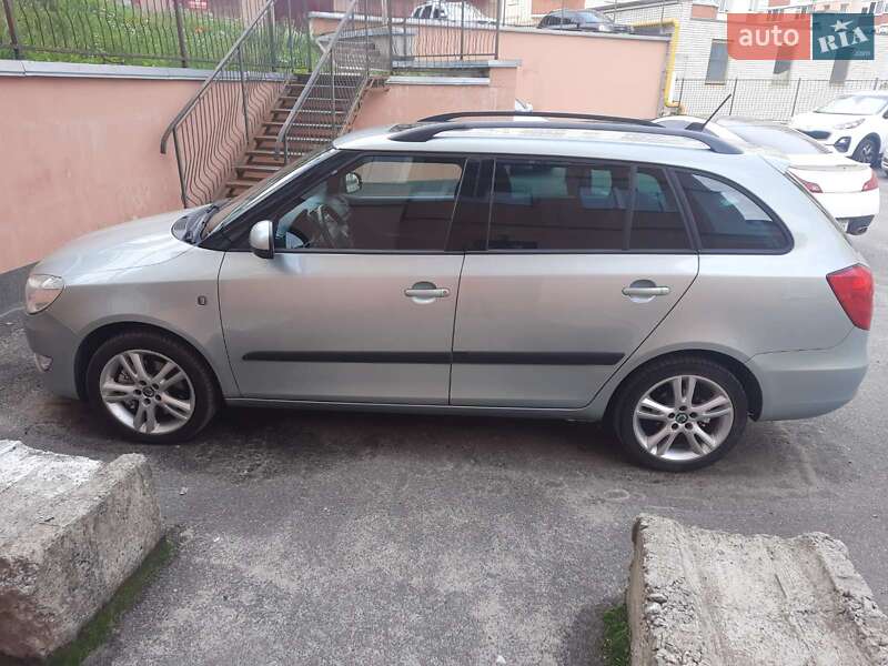 Універсал Skoda Fabia 2011 в Хмельницькому фото 5 Універсал Skoda Fabia 2011 в Хмельницькому