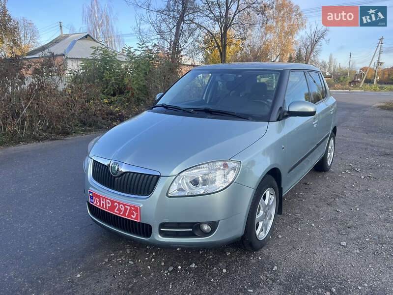 Хэтчбек Skoda Fabia 2010 в Ахтырке фото 2 Хэтчбек Skoda Fabia 2010 в Ахтырке
