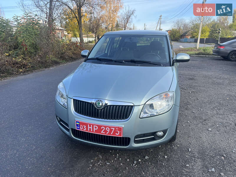 Хэтчбек Skoda Fabia 2010 в Ахтырке фото 3 Хэтчбек Skoda Fabia 2010 в Ахтырке