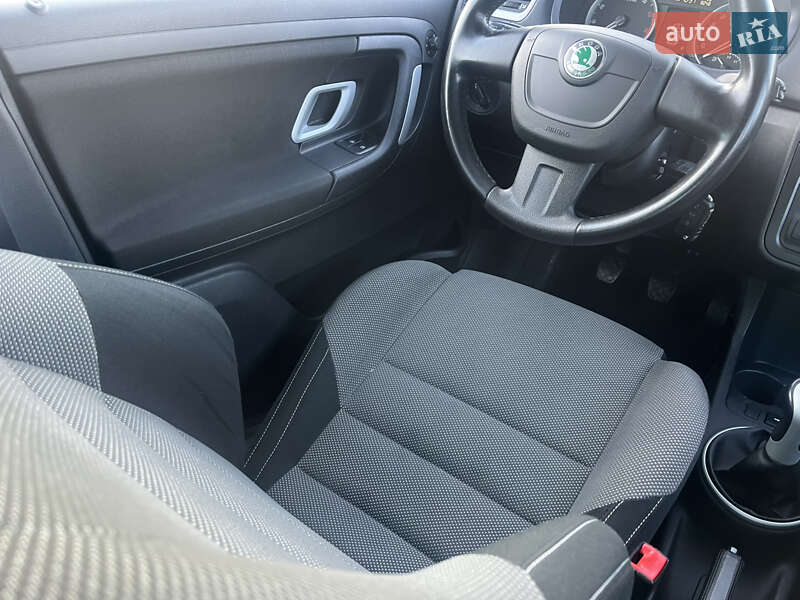 Хэтчбек Skoda Fabia 2010 в Ахтырке фото 52 Хэтчбек Skoda Fabia 2010 в Ахтырке