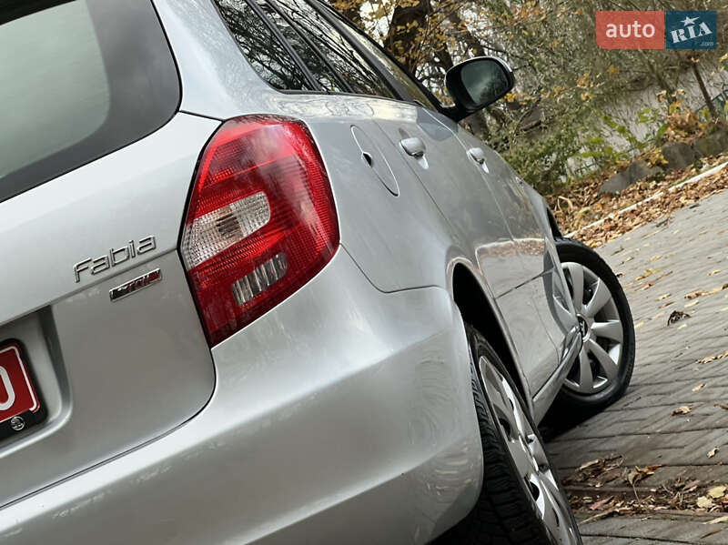Универсал Skoda Fabia 2011 в Трускавце