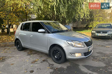 Хэтчбек Skoda Fabia 2011 в Киеве