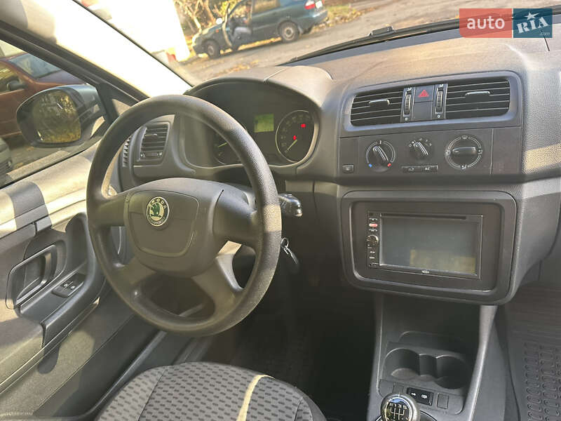 Хэтчбек Skoda Fabia 2011 в Киеве фото 24 Хэтчбек Skoda Fabia 2011 в Киеве