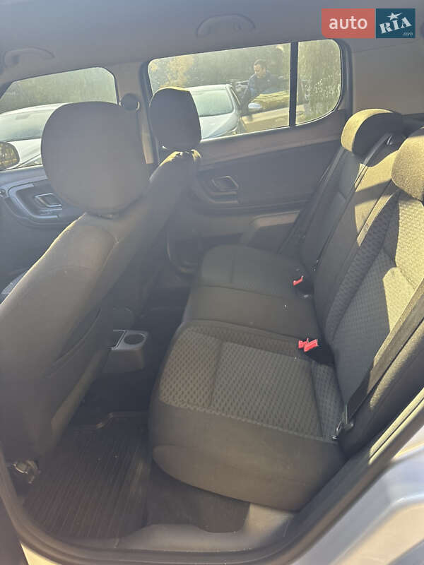 Хэтчбек Skoda Fabia 2011 в Киеве фото 26 Хэтчбек Skoda Fabia 2011 в Киеве