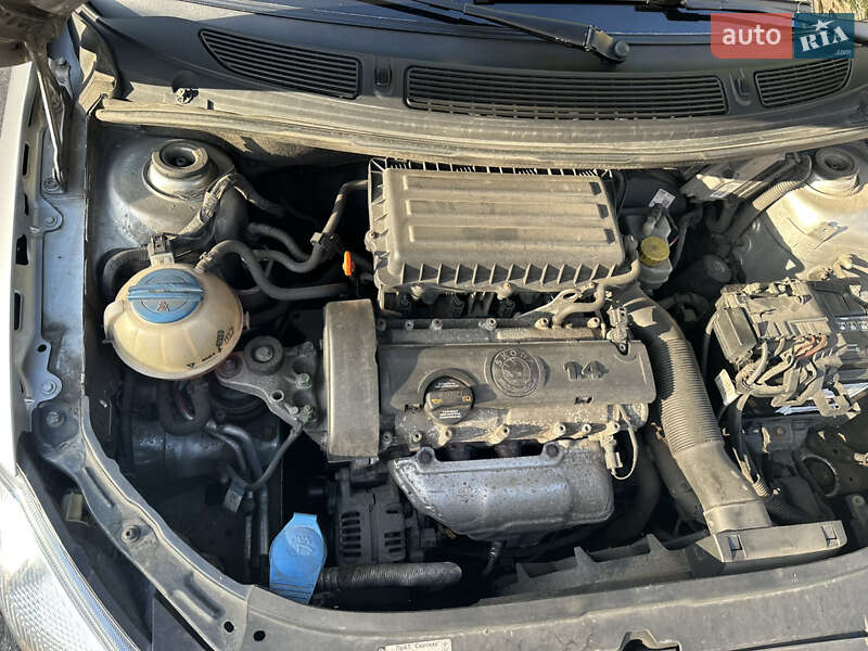 Хэтчбек Skoda Fabia 2011 в Киеве фото 31 Хэтчбек Skoda Fabia 2011 в Киеве