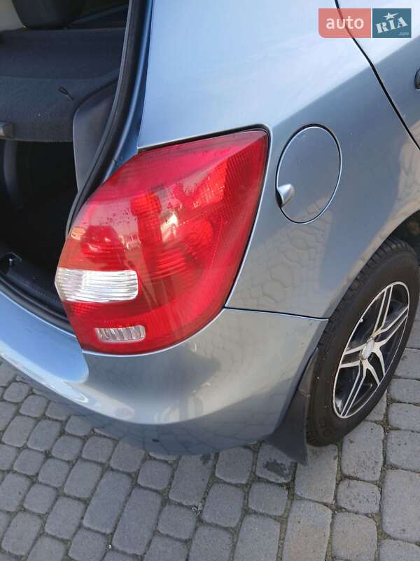 Хэтчбек Skoda Fabia 2008 в Черновцах
