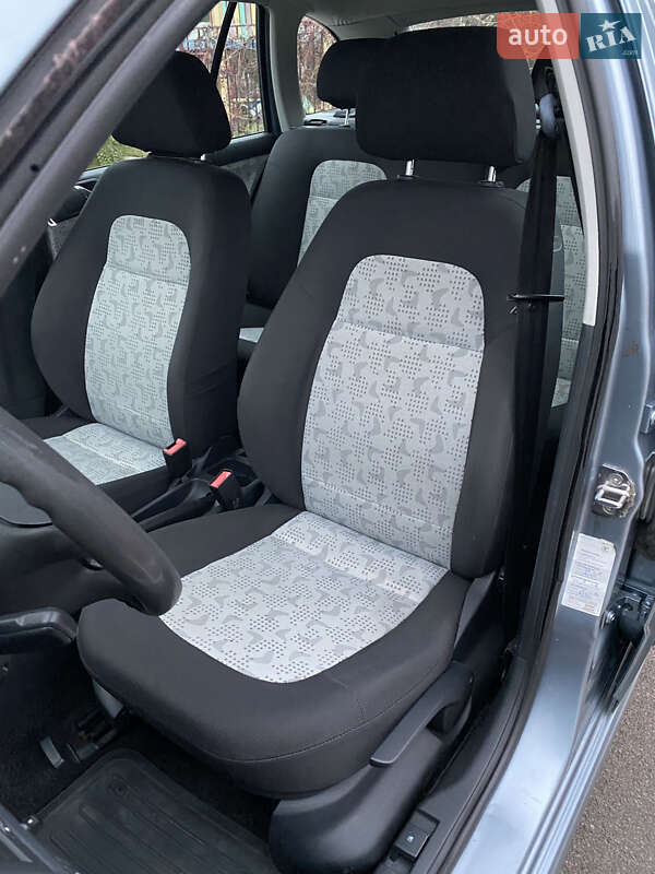 Універсал Skoda Fabia 2003 в Києві фото 29 Універсал Skoda Fabia 2003 в Києві