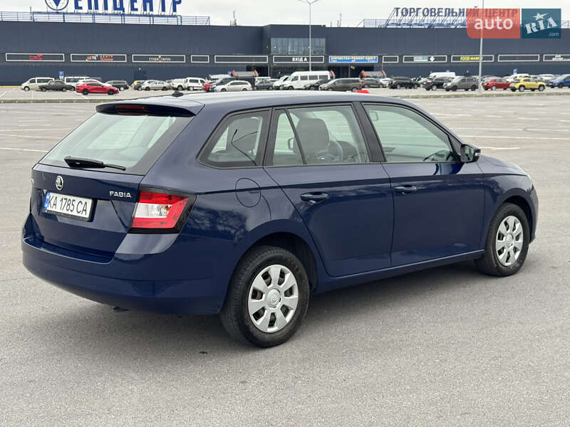 Універсал Skoda Fabia 2016 в Дніпрі