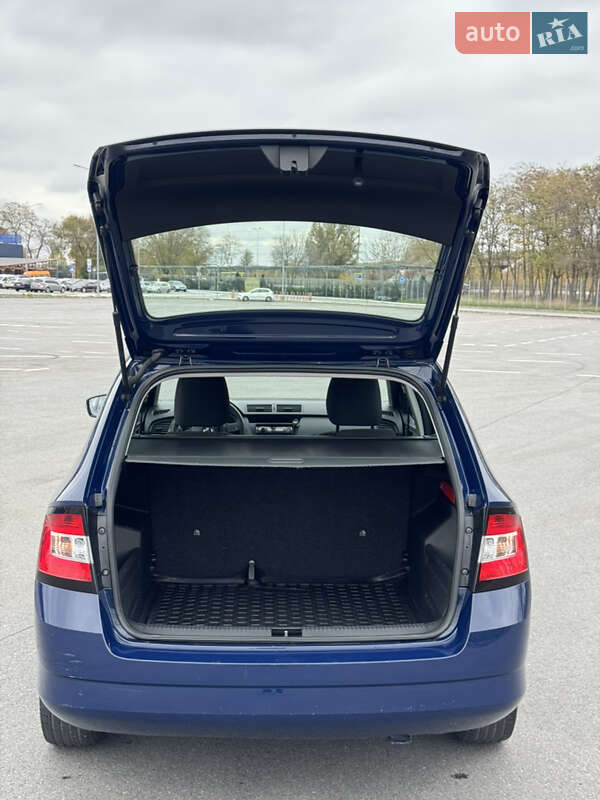 Універсал Skoda Fabia 2016 в Дніпрі