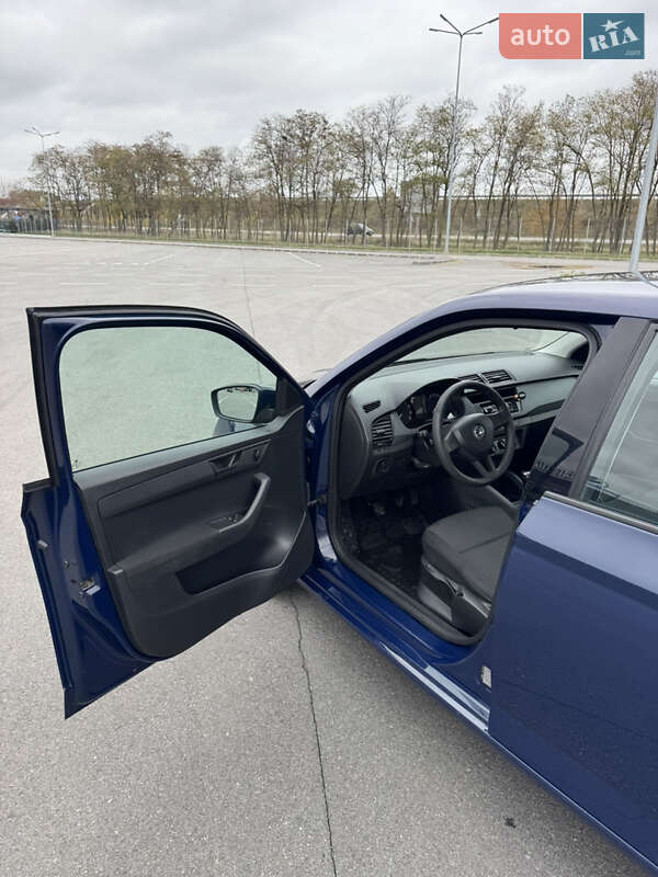 Універсал Skoda Fabia 2016 в Дніпрі