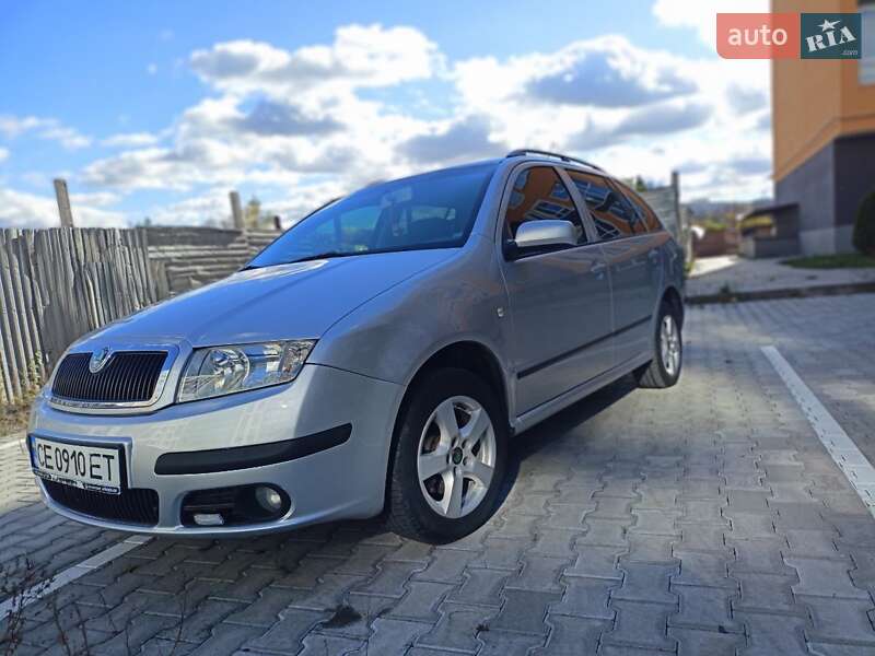Хэтчбек Skoda Fabia 2007 в Черновцах