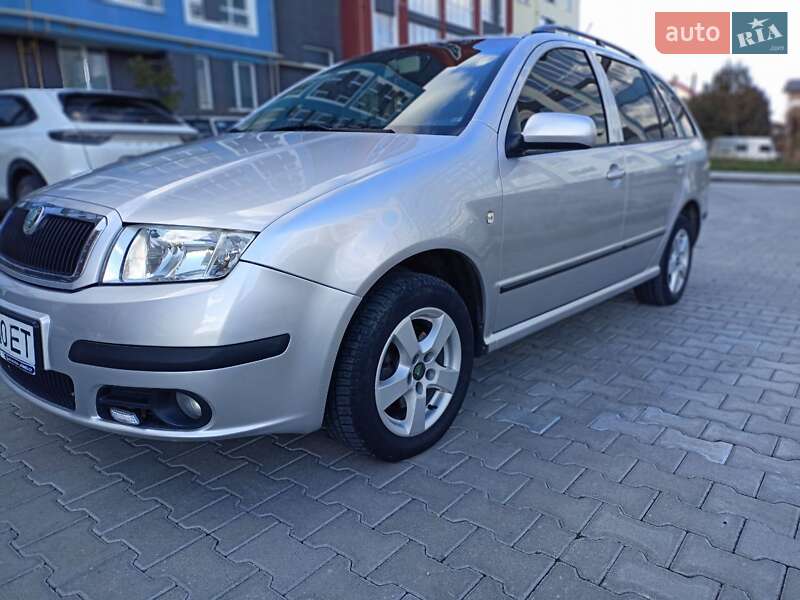 Хэтчбек Skoda Fabia 2007 в Черновцах