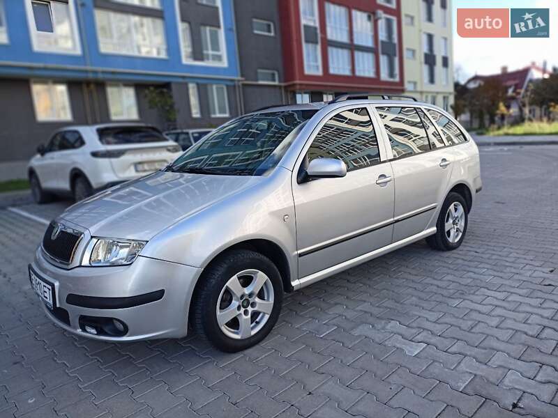 Хэтчбек Skoda Fabia 2007 в Черновцах