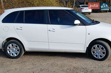 Универсал Skoda Fabia 2011 в Тернополе