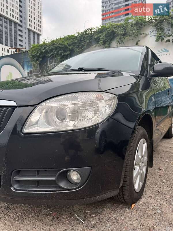 Хэтчбек Skoda Fabia 2008 в Золотоноше