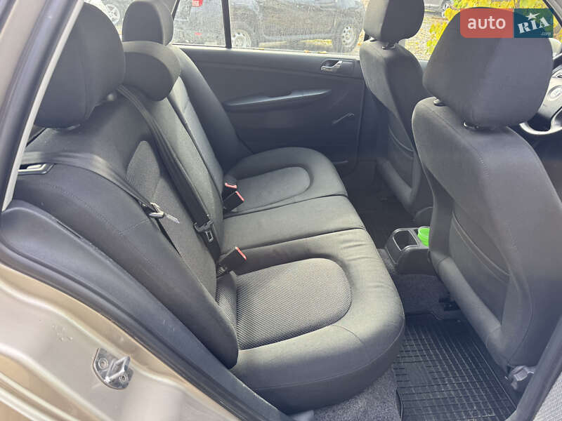 Универсал Skoda Fabia 2005 в Староконстантинове фото 10 Универсал Skoda Fabia 2005 в Староконстантинове